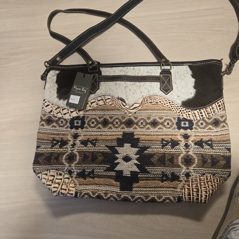 Myra Bag Rustic Blac⁸k and Brown Travel Tote